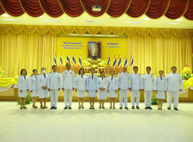 ร่วมพิธีสวดพระพุทธมนต์ และทำบุญตักบาตรถวายพระราชกุศล ... พารามิเตอร์รูปภาพ 6