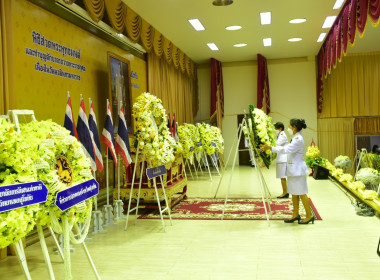 ร่วมพิธีสวดพระพุทธมนต์ และทำบุญตักบาตรถวายพระราชกุศล ... พารามิเตอร์รูปภาพ 11