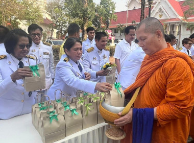 ร่วมงานพิธี &quot;วันที่ระลึกพระบาทสมเด็จพระนั่งเกล้าเจ้าอยู่หัว ... พารามิเตอร์รูปภาพ 10