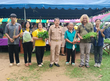 ร่วมกิจกรรม/งานโครงการงานปกป้องสถาบันสำคัญของชาติเพื่อเสริมสร้างความสมานฉันท์ หน่วยแพทย์เคลื่อนที่ พอ.สว.จังหวัดสุโขทัย และโครงการหน่วยบำบัดทุกข์บำรุงสุข สร้างรอยยิ้มให้ประชาชน จังหวัดสุโขทัย ... พารามิเตอร์รูปภาพ 10