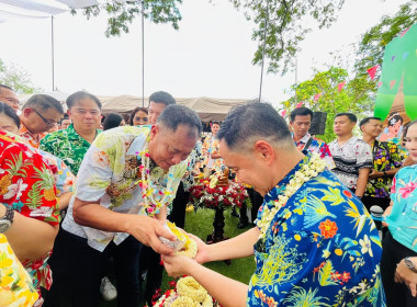 ร่วมกิจกรรม &quot;สืบสานประเพณีสงกรานต์&quot; จังหวัดสุโขทัย ประจำปี ... พารามิเตอร์รูปภาพ 3