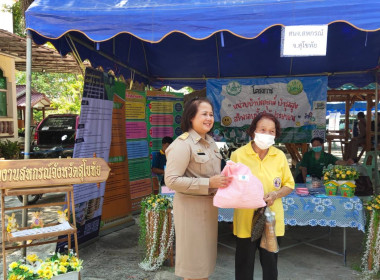 ร่วมจัดนิทรรศการและให้บริการประชาชนในพื้นที่อำเภอสวรรคโลก พารามิเตอร์รูปภาพ 5