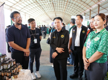 "รมช.ปิยะรัฐษ์ เปิดงานเวทีนวัตกรรมเสริมสร้าง Smart Farmer ... พารามิเตอร์รูปภาพ 11